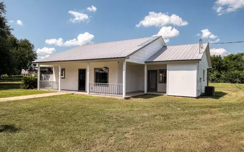 Exterior - 20515 Kickapoo Rd, Waller, TX 77484 photo 7 of 8