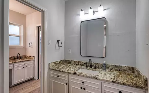 Bath - 20515 Kickapoo Rd, Waller, TX 77484 photo 1 of 4