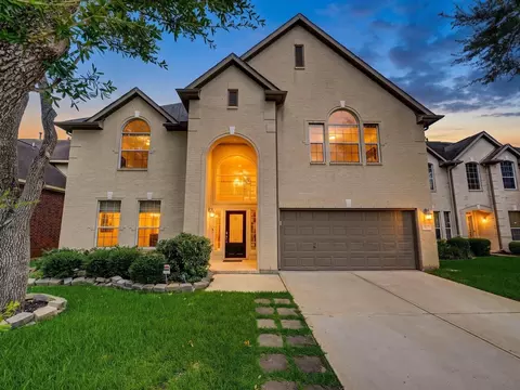 1114 Jasons Bend Dr, Sugar Land, TX 77479