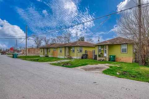 3938 King St, Houston, TX 77026