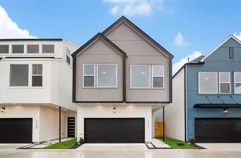 7627 Inwood Grove Ln, Houston, TX 77088