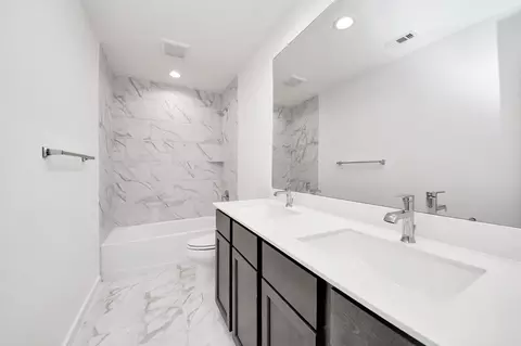 Bath - 24515 Broad Park Ct, Spring, TX 77373 photo 4 of 5