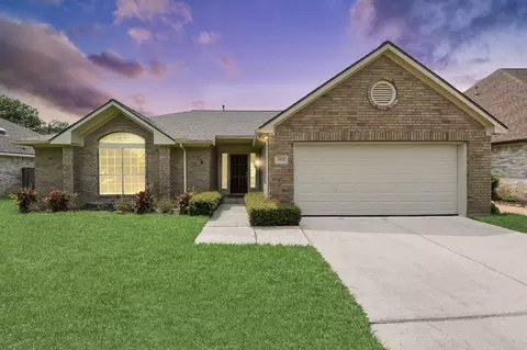2855 Lake View Dr, Missouri City, TX 77459