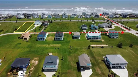 18223 Shaman Dr, Galveston, TX 77554