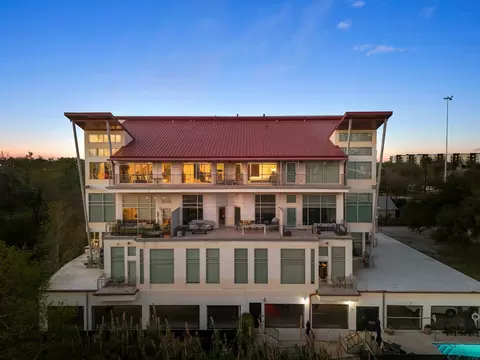 102 Quitman St #405, Houston, TX 77009