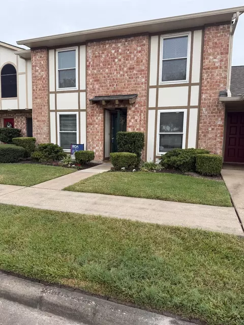 24 Wellington Ct, Missouri City, TX 77459