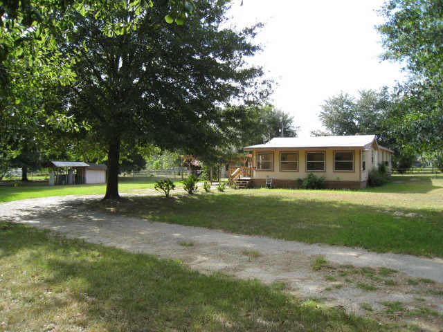 2000 Cherry Crk, Shepherd, TX 77371 photo 1