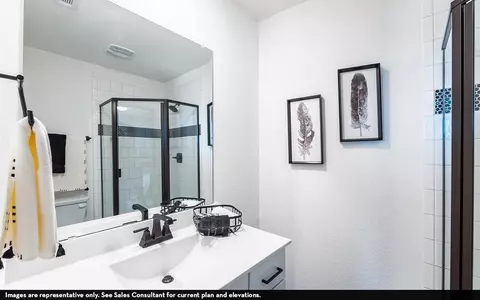 Bath - 2722 Ruby Laurel Dr, Rosharon, TX 77583 photo 3 of 3
