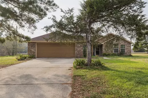 21 Pine Prairie School Rd, Huntsville, TX 77320