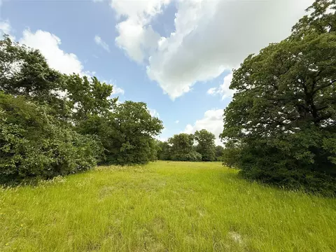 2689 County Road 261, Oakwood, TX 75855