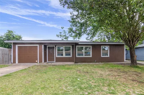3018 Vance Ave, Texas City, TX 77590