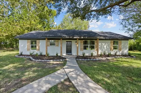 707 Lilley Rd, Alvin, TX 77511
