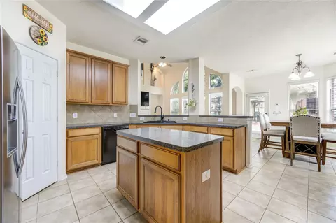 Kitchen - 24811 Corbin Gate Dr, Spring, TX 77389 photo 3 of 5