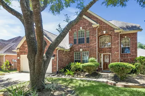 2843 Five Oaks Dr, Missouri City, TX 77459