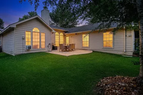Exterior - 722 W Clady Dr, Spring, TX 77386 photo 2 of 4