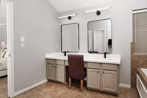 Bath - 722 W Clady Dr, Spring, TX 77386 photo 3 of 3
