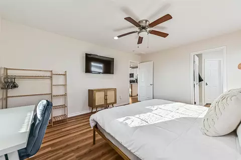 Bedroom - 414 Thunder Rd, Surfside Beach, TX 77541 photo 1 of 3