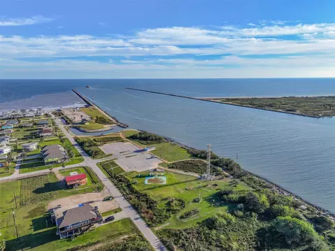 View/Area - 414 Thunder Rd, Surfside Beach, TX 77541 photo 7 of 12