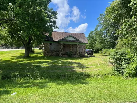 629 Ezekiel Smith St, Waller, TX 77484