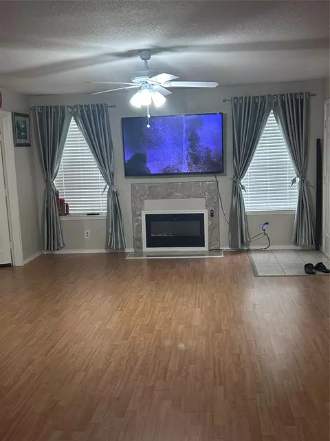 9700 Leawood Blvd #308, Houston, TX 77099