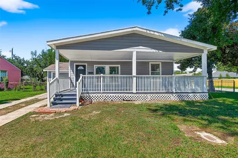 2217 10th St, Galena Park, TX 77547