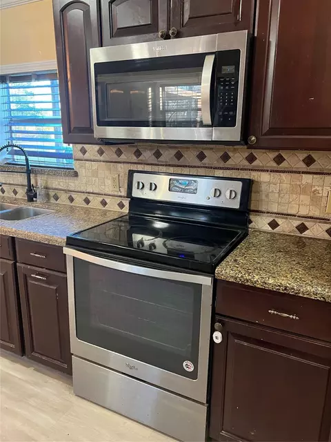 1801 Wallisville Rd, Liberty, TX 77575
