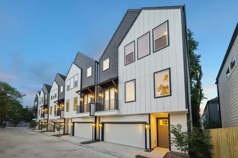 812 Thornton St #F, Houston, TX 77018