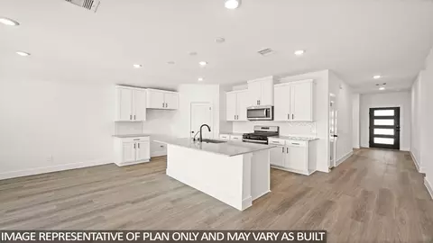 17814 Cliff Tide Dr, Crosby, TX 77532