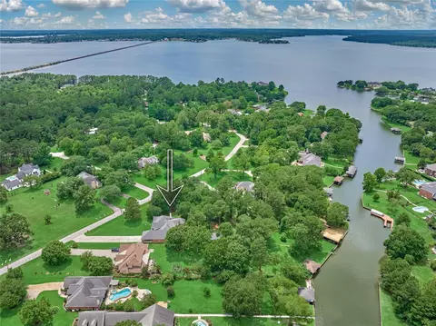 14538 Hillshire Dr, Willis, TX 77318