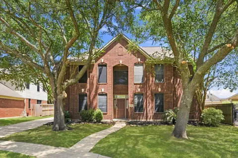 13507 Willow Heights Ct, Houston, TX 77059