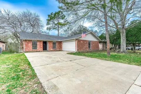 2014 Briar Ridge Dr, Rosenberg, TX 77471