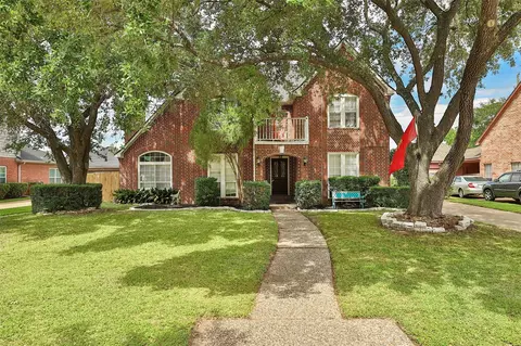 15742 Sweetwater Creek Dr, Houston, TX 77095