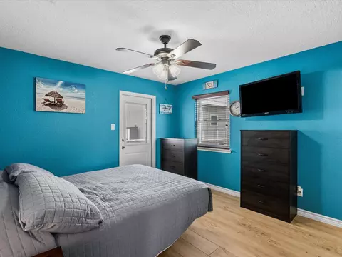 Bedroom - 85 Santar Loop, Surfside Beach, TX 77541 photo 1 of 5