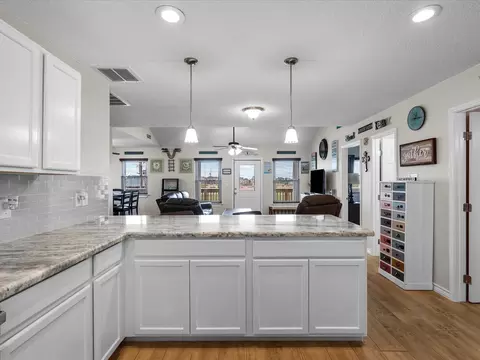 Kitchen - 85 Santar Loop, Surfside Beach, TX 77541 photo 4 of 4