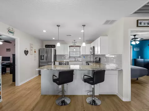 Kitchen - 85 Santar Loop, Surfside Beach, TX 77541 photo 1 of 4