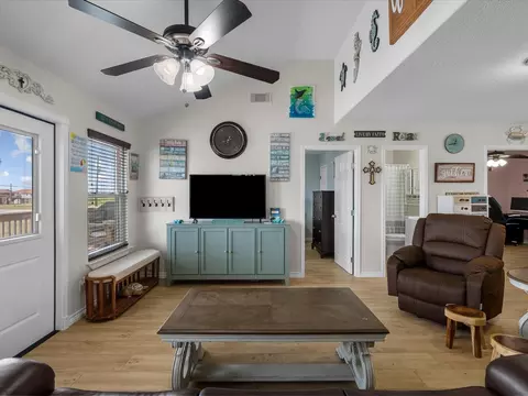 Living - 85 Santar Loop, Surfside Beach, TX 77541 photo 3 of 8