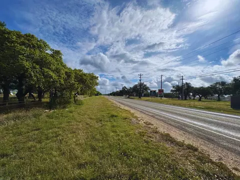 Exterior - 718 E Fm 243, Bertram, TX 78605 photo 1 of 7