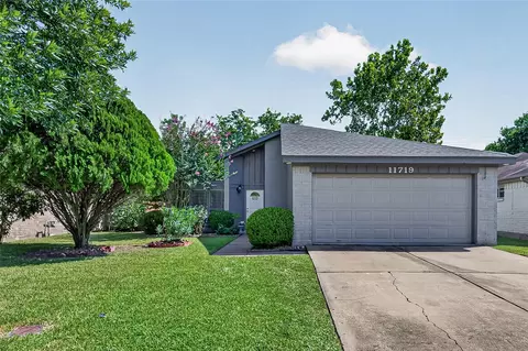 11719 Acadian Dr, Houston, TX 77099