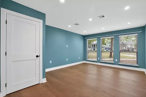 Living - 6506 Jadecrest Dr, Spring, TX 77389 photo 5 of 5