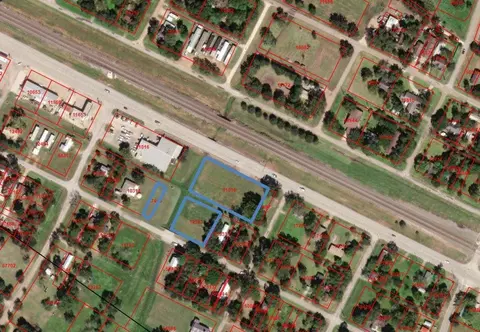 5815 Commerce St, Wallis, TX 77485