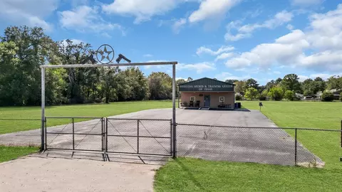 20003 Bauer Hockley Rd, Tomball, TX 77377
