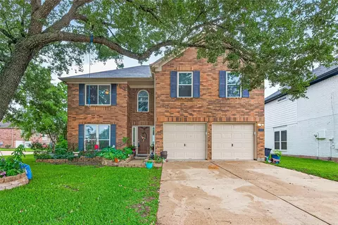 2003 Nashua Dr, Stafford, TX 77477