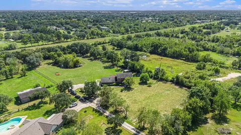 12421 Roy Rd #CR105, Pearland, TX 77581