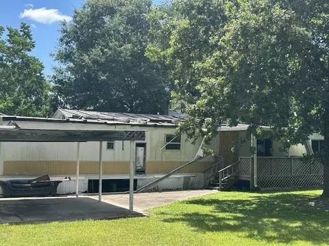 300 Linn St, Onalaska, TX 77360 photo 4