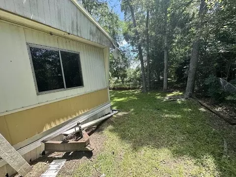 300 Linn St, Onalaska, TX 77360 photo 5