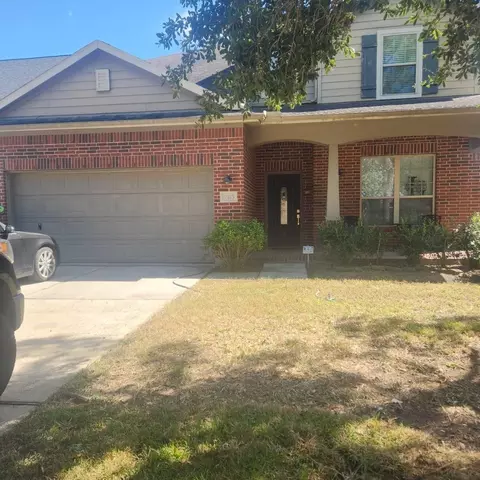 9415 Silver Ridge Dr, Rosharon, TX 77583