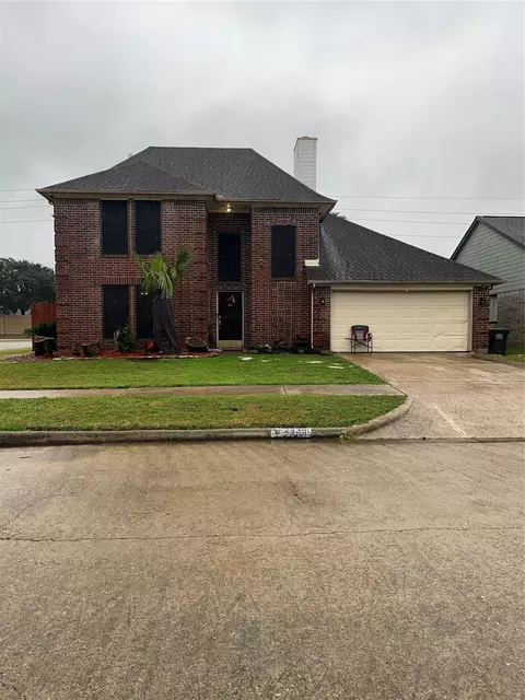 2938 Norwich St, Pearland, TX 77584