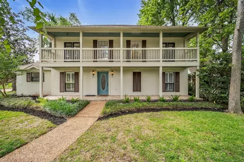1910 Wildwood Ln, Richmond, TX 77406