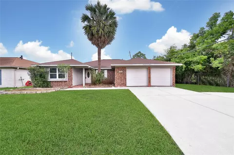 3915 Sailfish Ln, La Porte, TX 77571