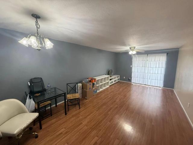 3075 Walnut Bend Ln #36, Houston, TX 77042